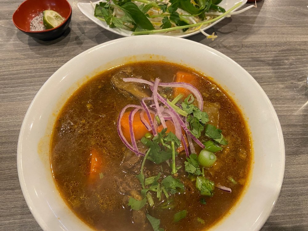 Hu Tieu Meat Ball with Clear Noodles