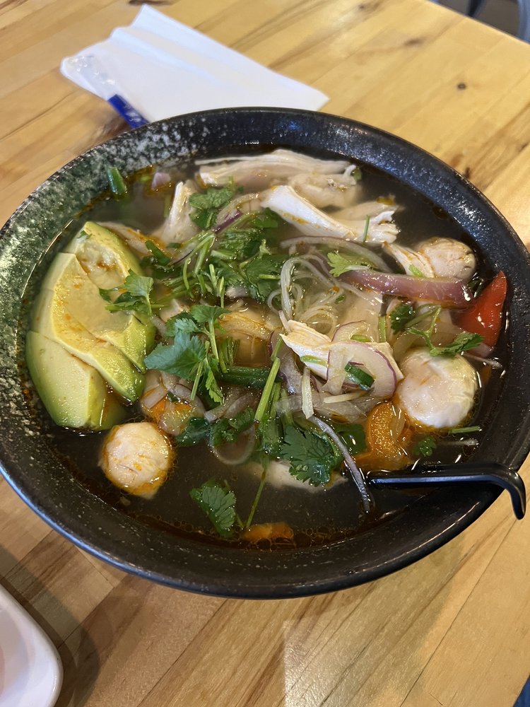 Tom Yum Pho
