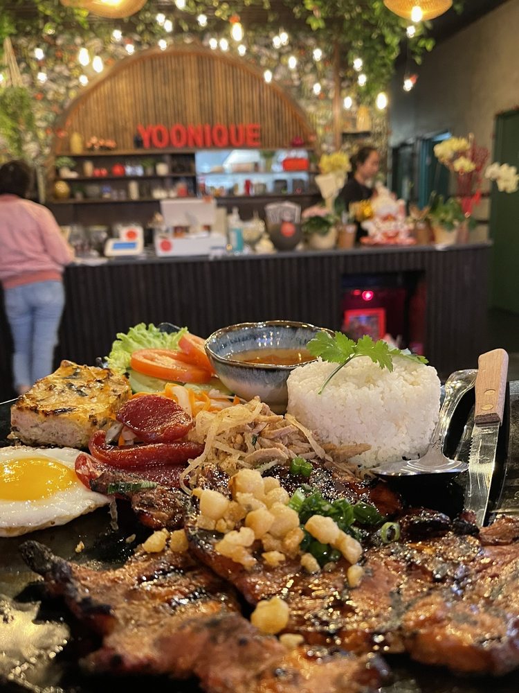 Com Tam Saigon/saigon Broken Rice