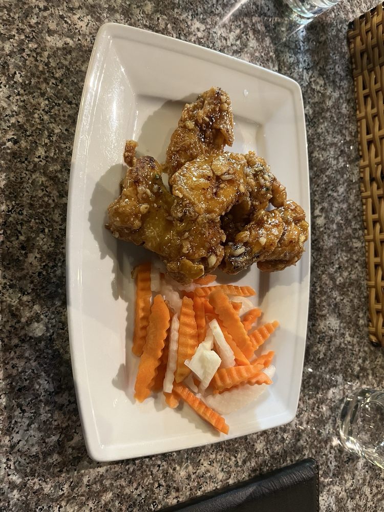 A 6 - Chicken Wings