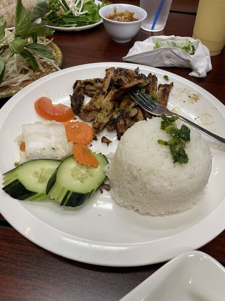 Lemongrass Chicken Vermicelli Noodle