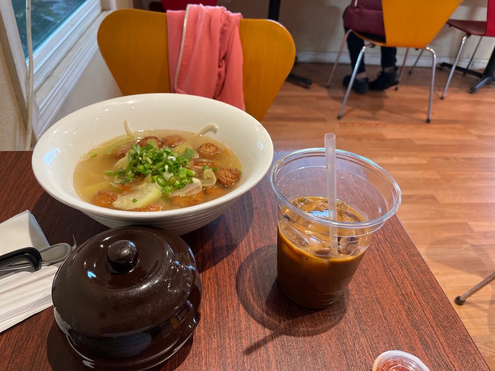 Canh Chua Chay / Vegetarian Sweet & Sour Tamarind Soup