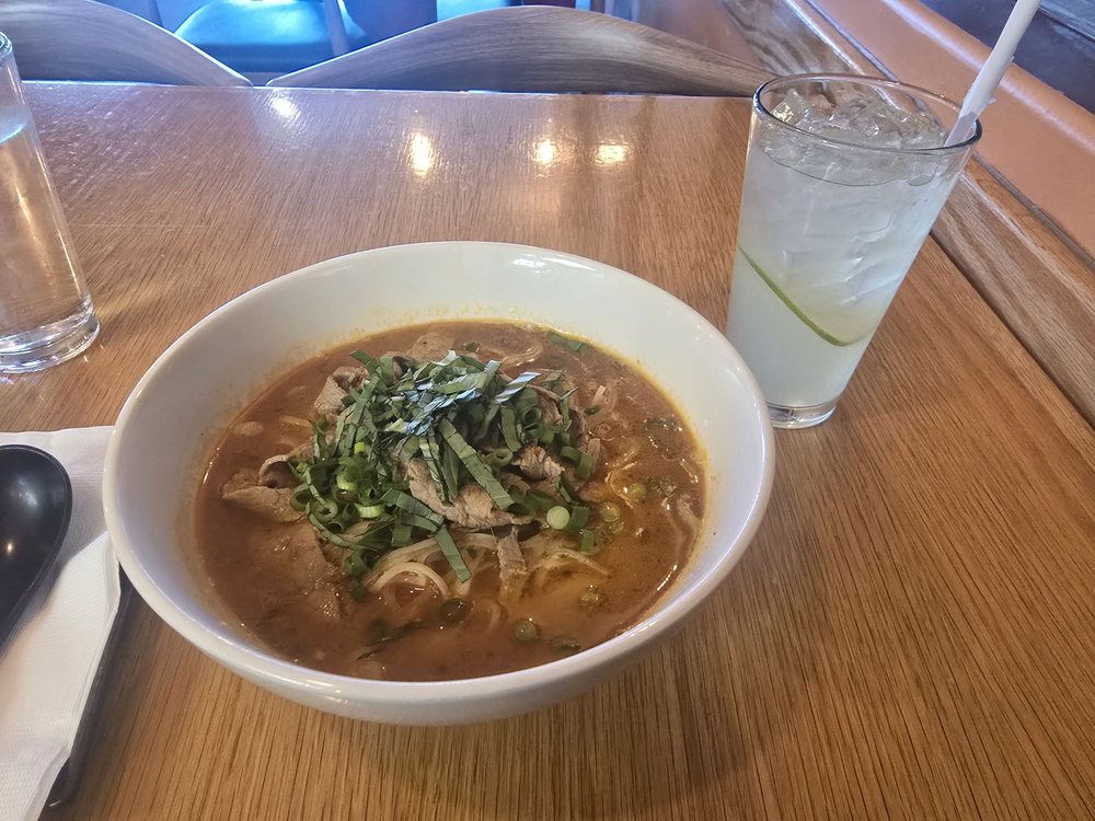 Hủ Tiểu Bò Sa Tế / Spicy Beef Satay Soup