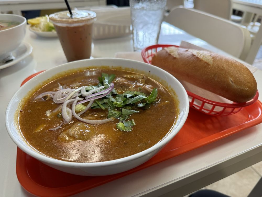 Red Spicy Chicken Curry