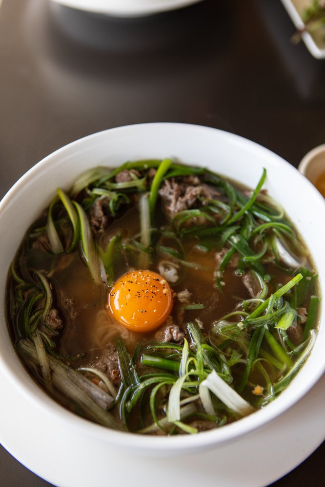 Goi Bo Tai Me Seared Beef Shank Salad