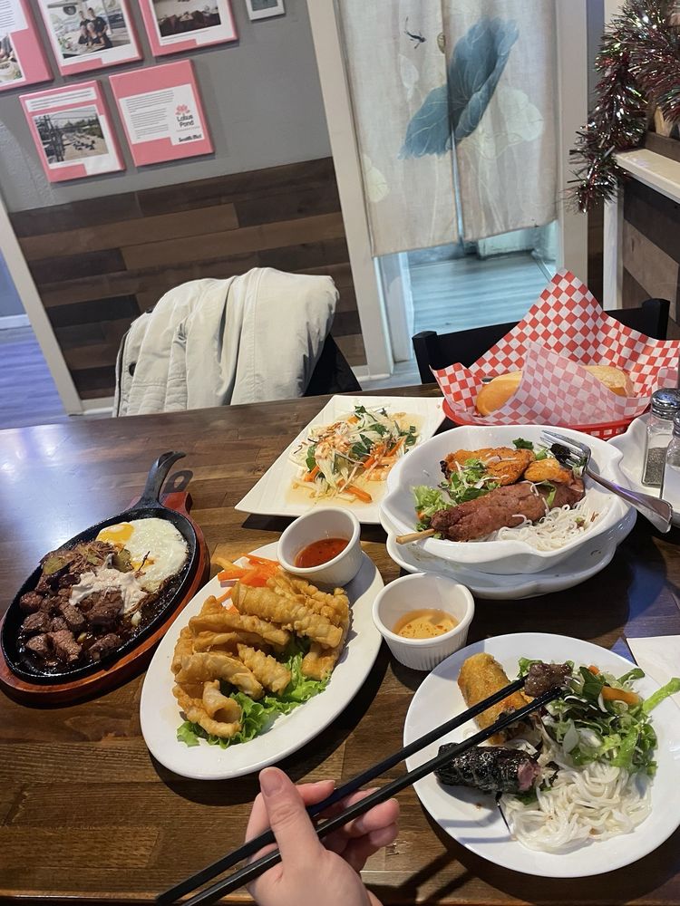 G1 Goi Du Du Tom Green Papaya Salad W/ Shrimp