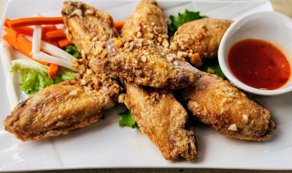 A7 Canh Ga Chien Bo Toi Crispy Garlic Butter Chicken Wings