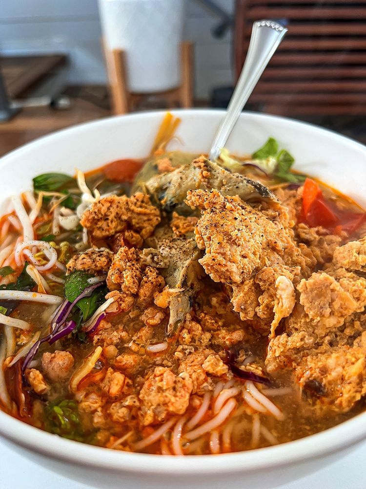 Sp4 Bun Rieu Oc Escargot Noodle Soup