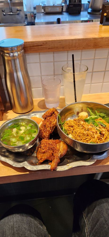 Pineapple Pate Noodles