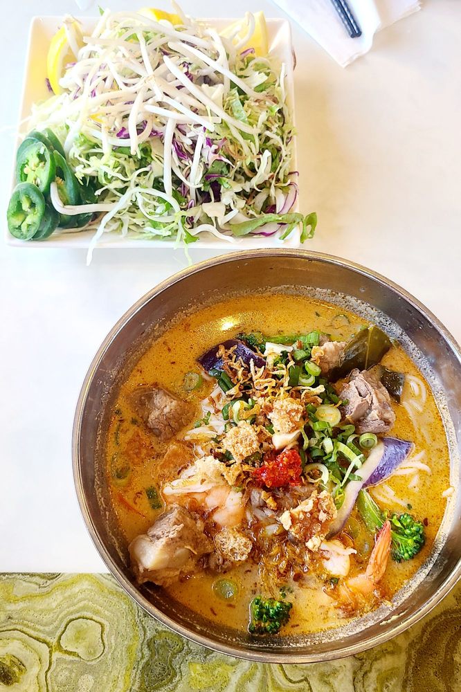 Thailand Noodle Soup