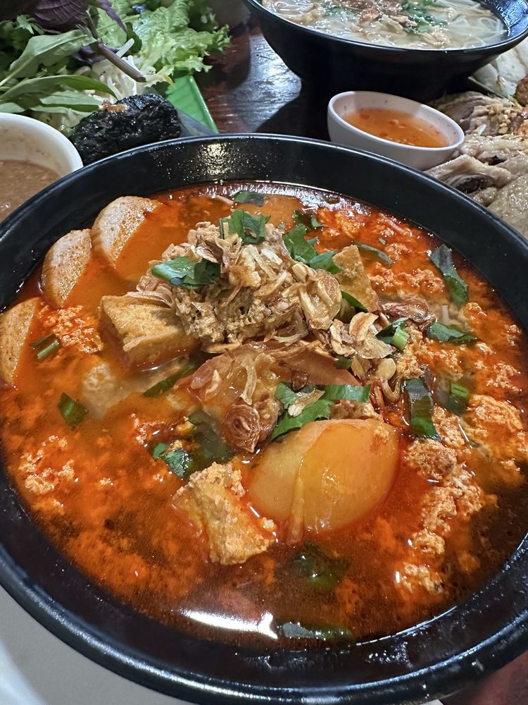 Bun Rieu