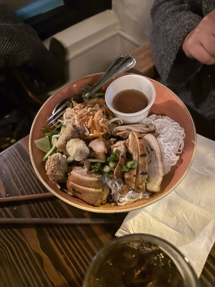 Grilled Chicken Vermicelli