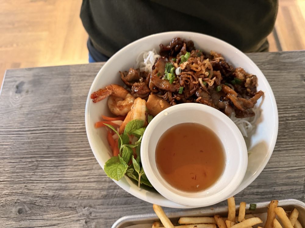 Grilled Pork Vermicelli Bowl