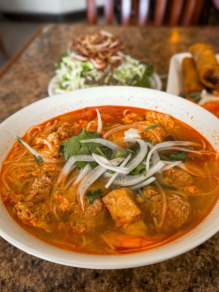 Bun Rieu