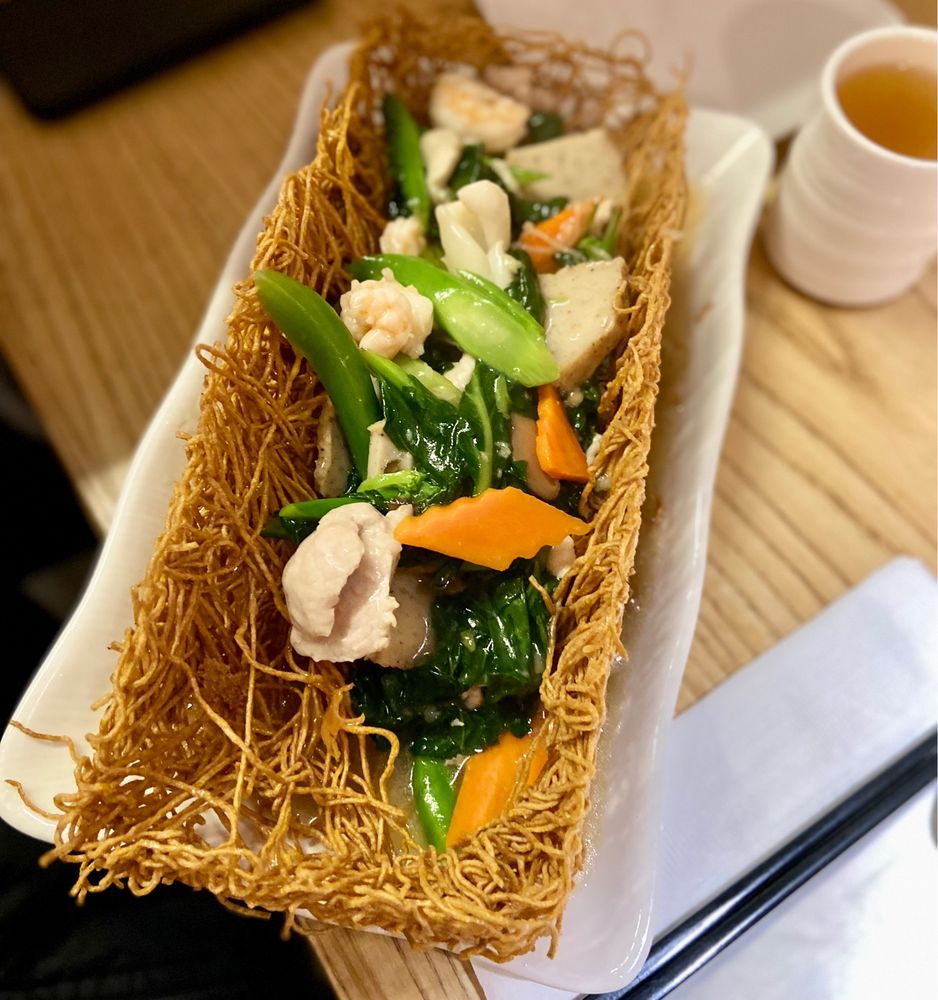 Mee Katang Phnom Penh