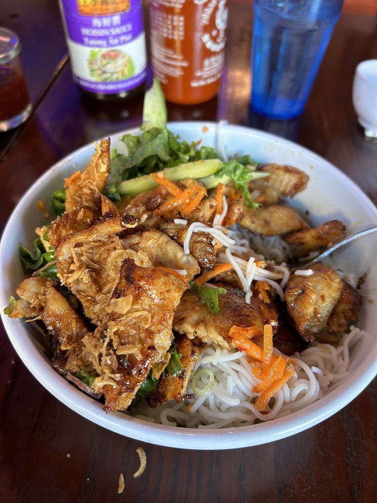 Grill Pork Vermicelli Noodles
