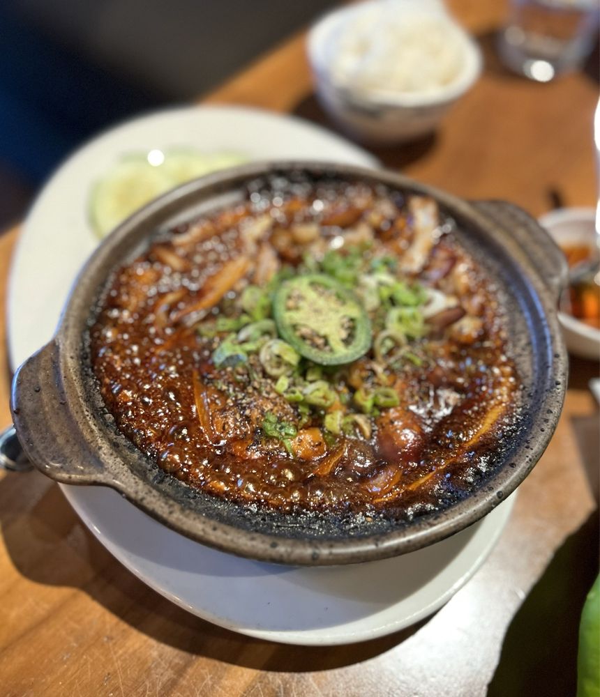 Catfish Claypot