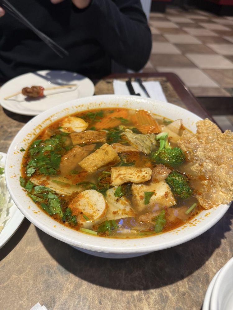 Spicy Tofu Soup-bun Bo Hue Chay