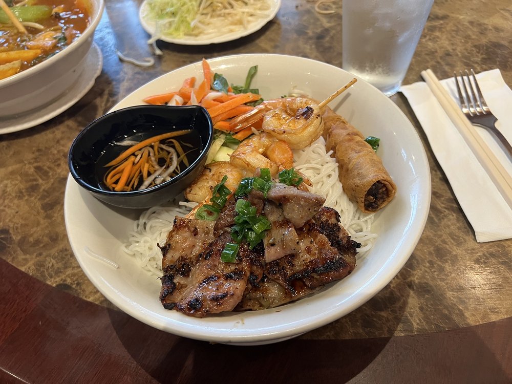 Vegetarian Special Vermicelli Noodle Bowl