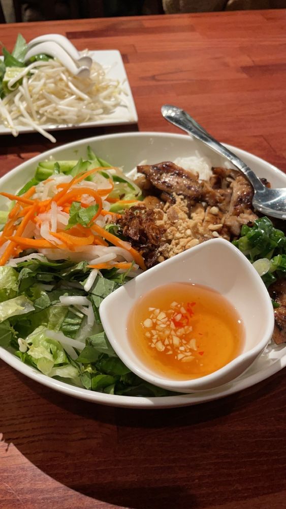 Grilled Chicken Vermicelli