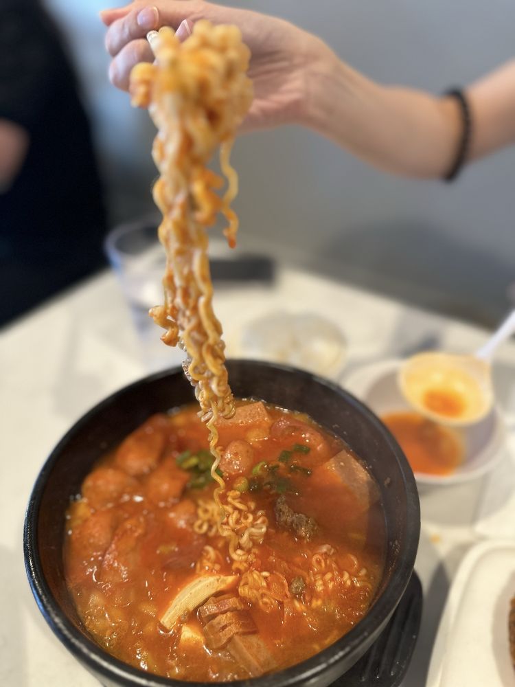 Mamas Budae Jjigae
