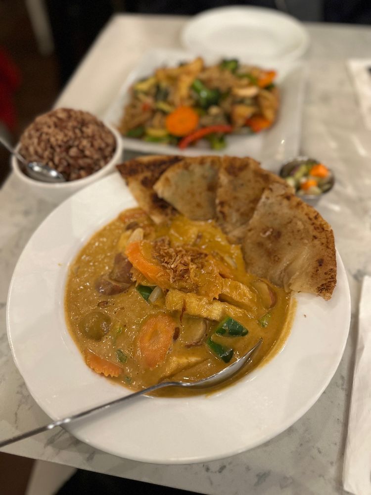 Massaman Banana Curry