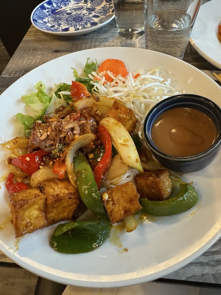 Shrimp Vermicelli Salad