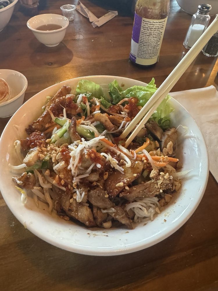 Grilled Pork Vermicelli Bowl