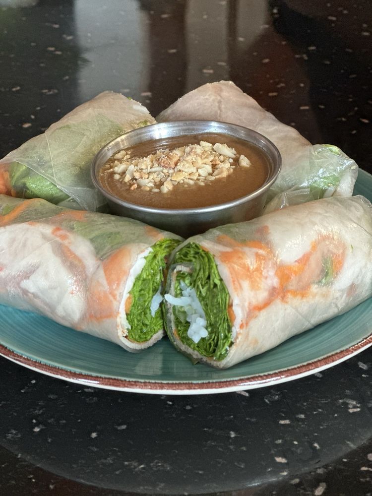 Spring Rolls (goi Cuen) 2rolls
