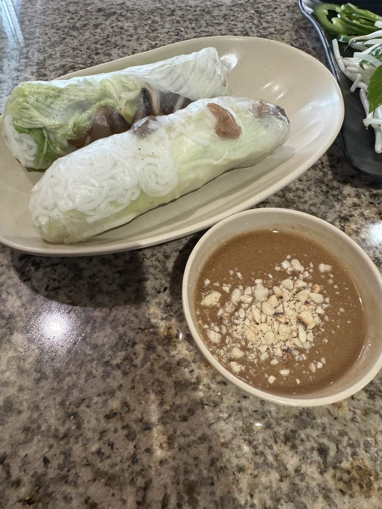 Grill Pork Rolls-gỏi Cuốn Thịt Nướng