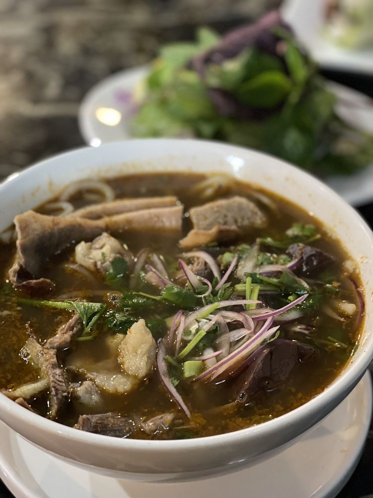 Special Rice Noodles Or Egg Noodle Soup - Hu Tiểu Hoặc Mĩ Đặc Biệt