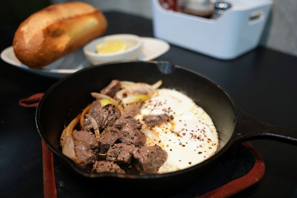 Sf5 Banh Mi Bo Ne Trung