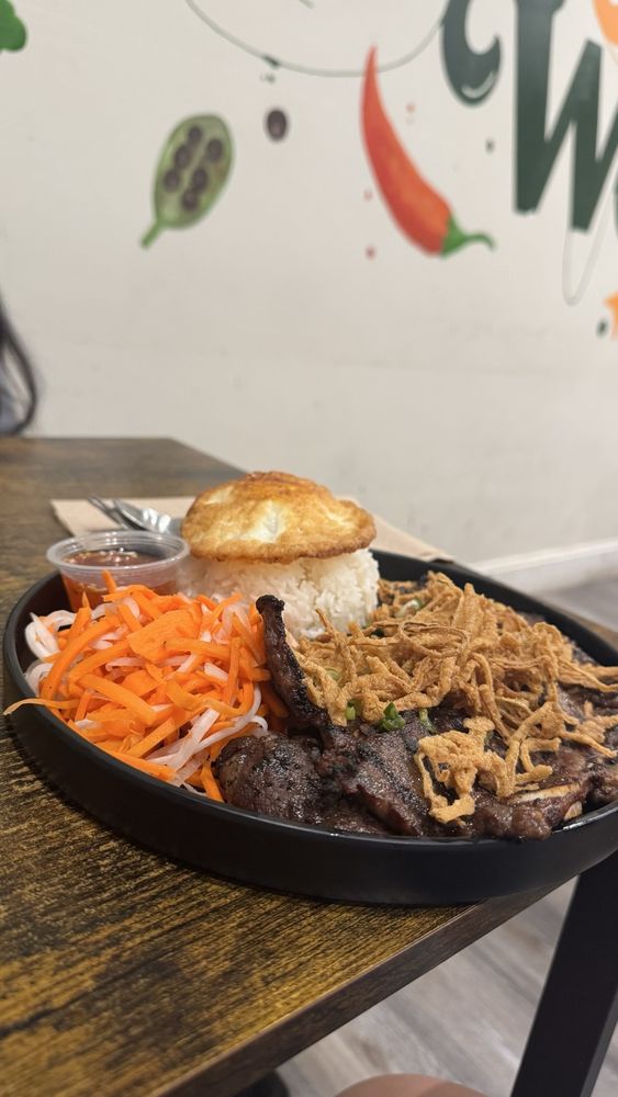 Vietnamese Braised Beef Short Ribs