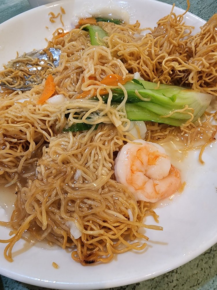 Seafood Chow Mein