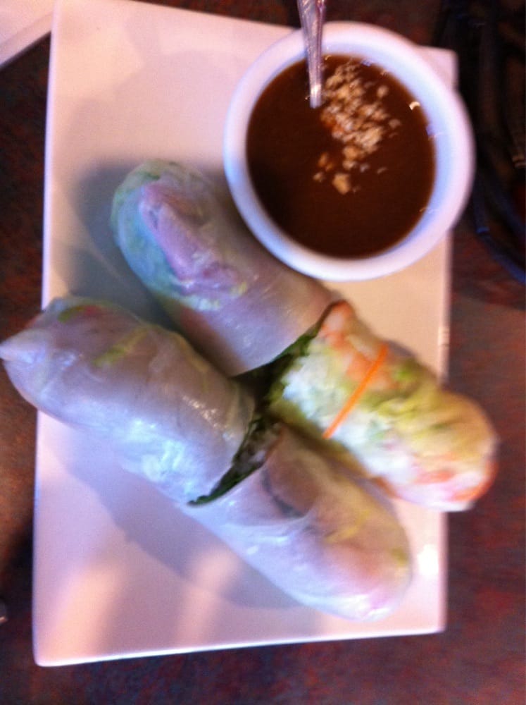 Vegetarian Salad Rolls