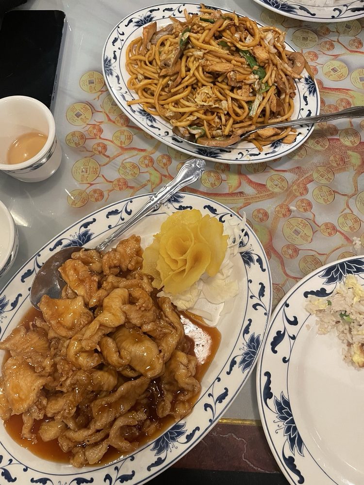 Chicken Lo Mein