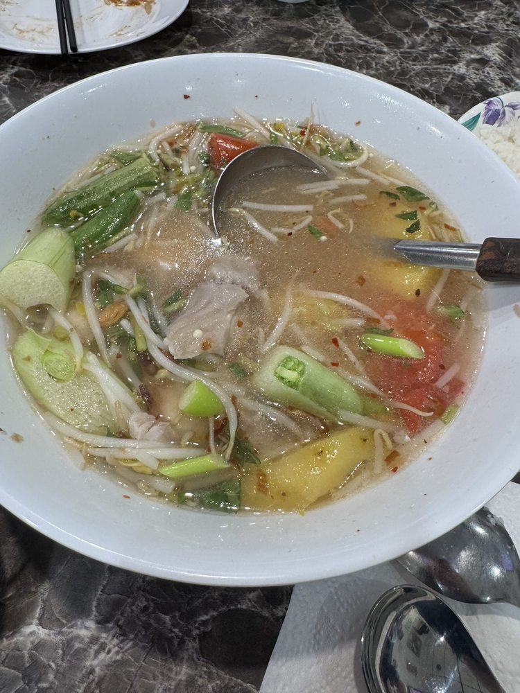 Canh Chua Tom