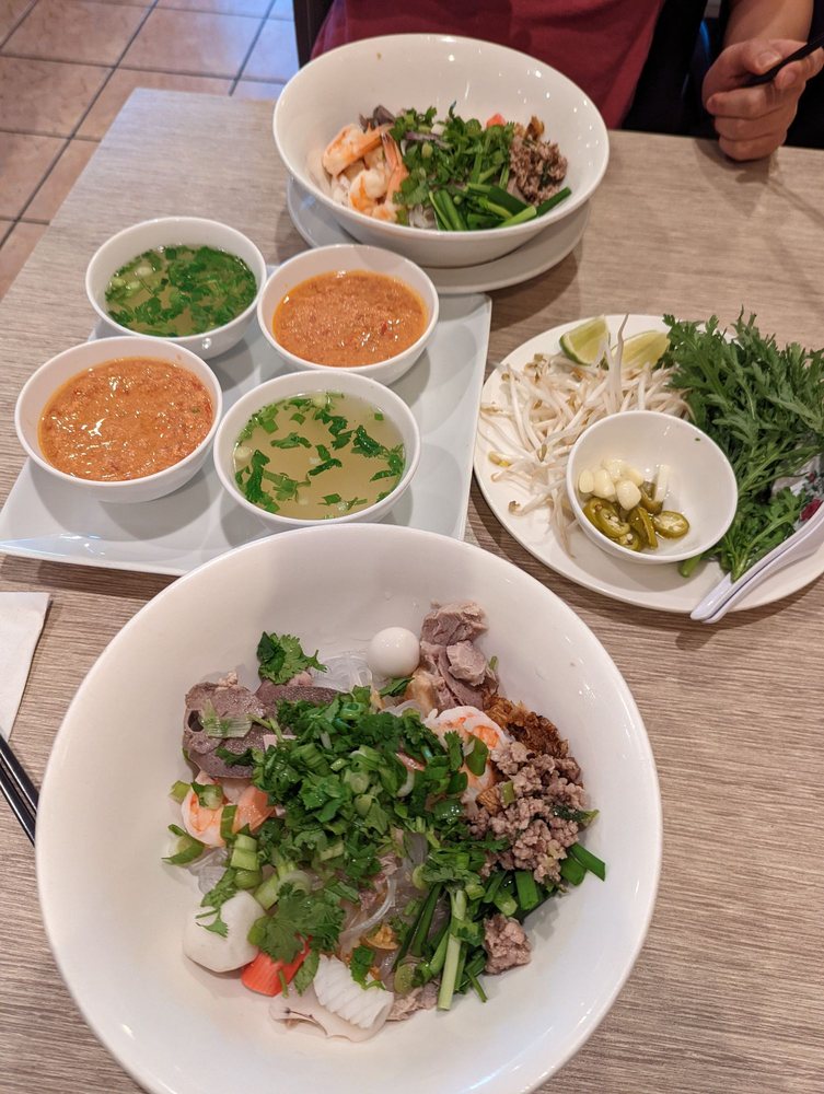 Pho Chay - Vegetarian Rice Noodle
