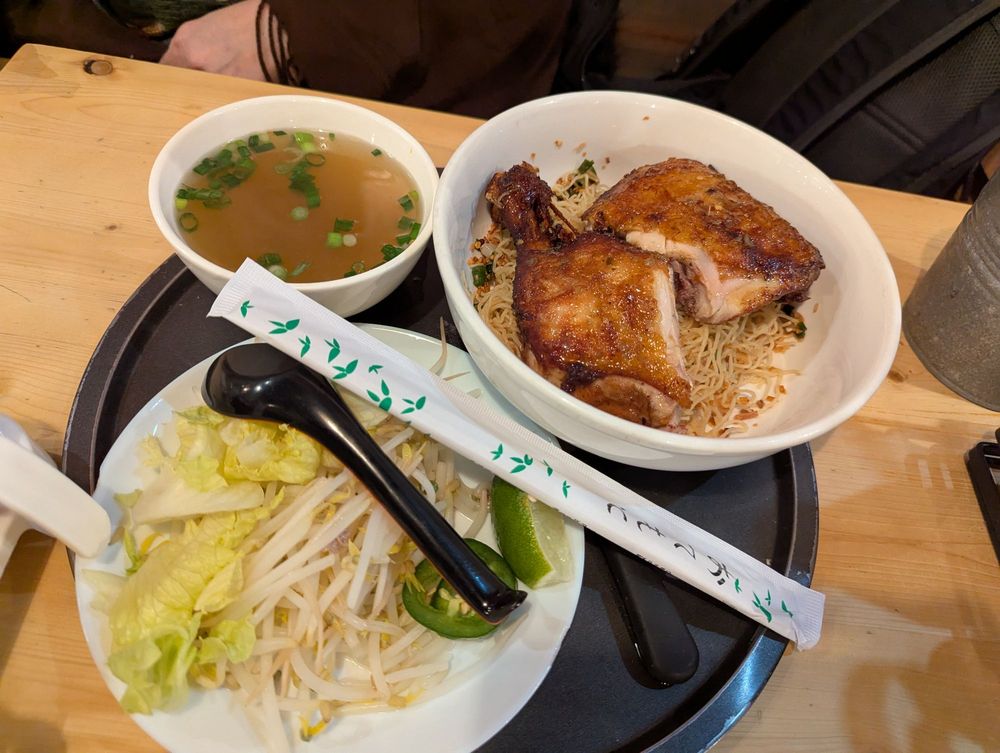 Crispy Chicken Mi Kho