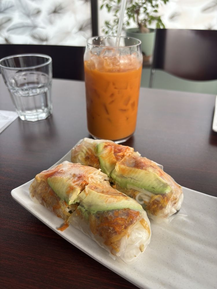 Spicy Veggie Avocado