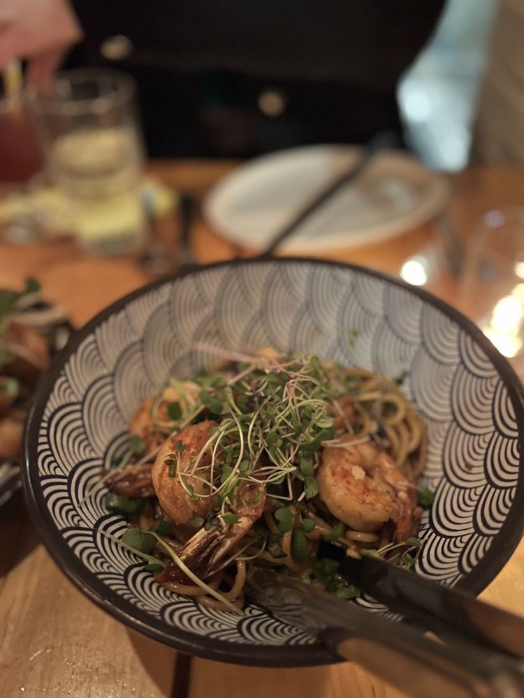 Everything Garlic Shrimp & Noodles