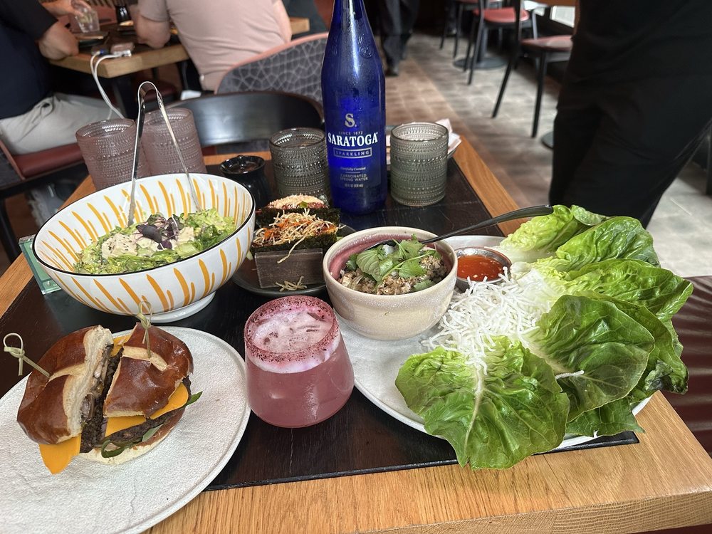 Pepper Steak Lettuce Wraps