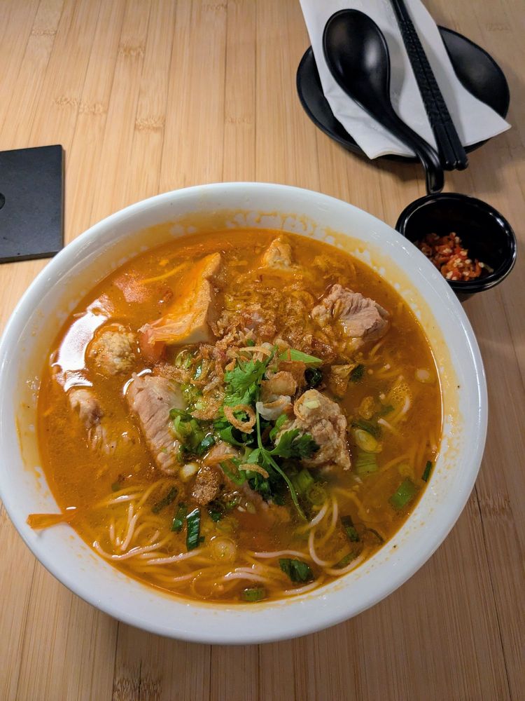 Bun Rieu