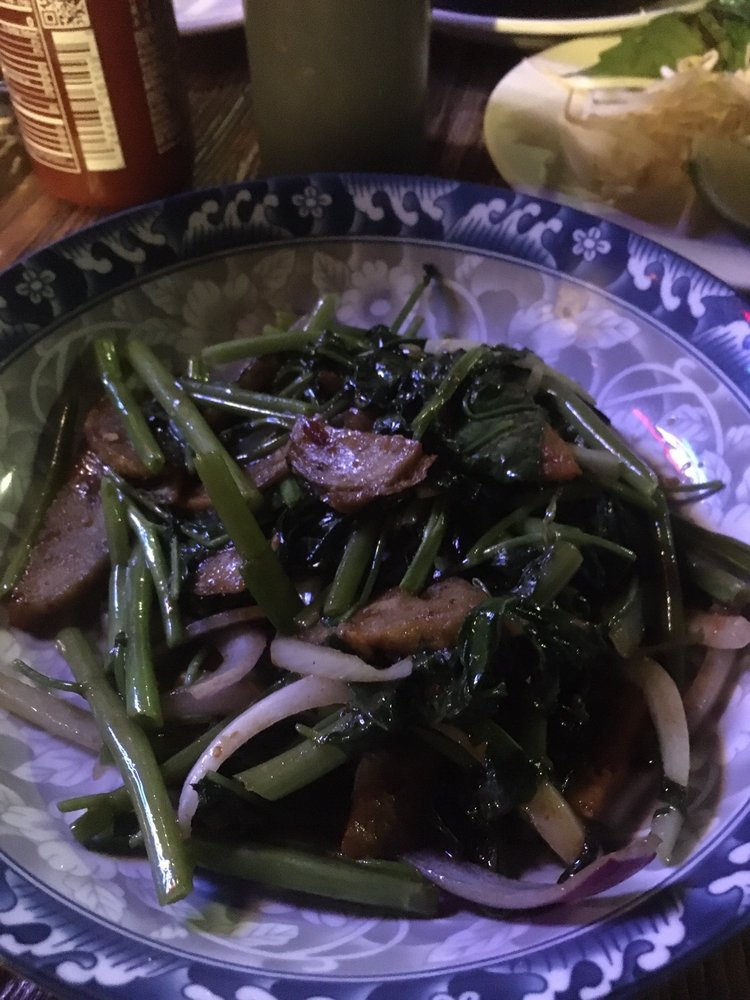 Crispy Seitan & Water Spinach