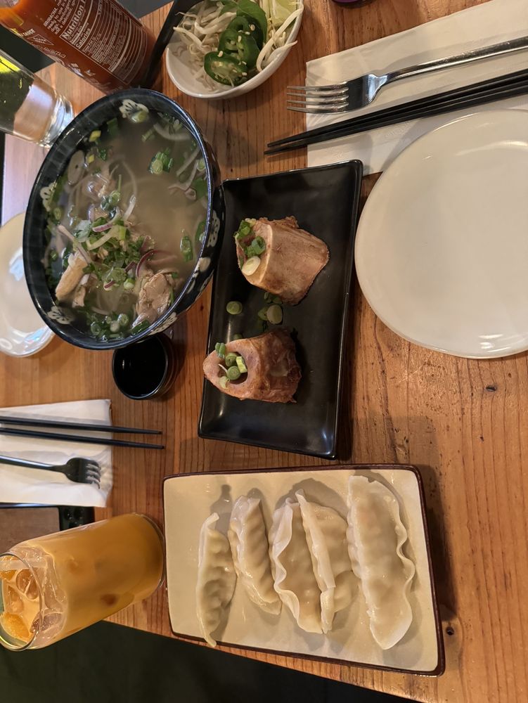 Bobo's Free-range Chicken Pho