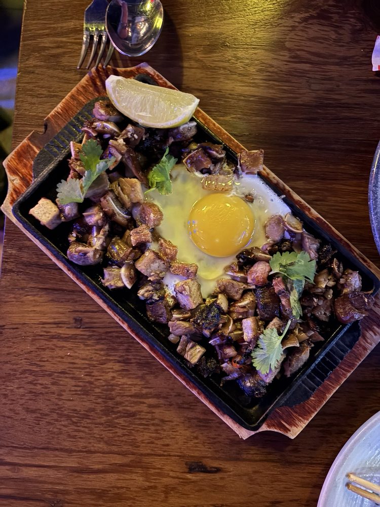 Sizzling Sisig