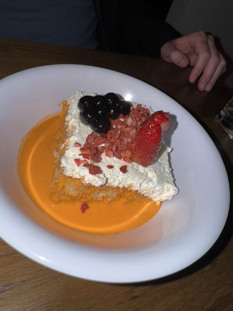 Thai Tea Tres Leches