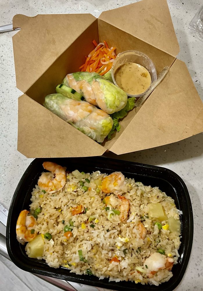 Shrimp Summer Rolls (2 Rolls) 21.