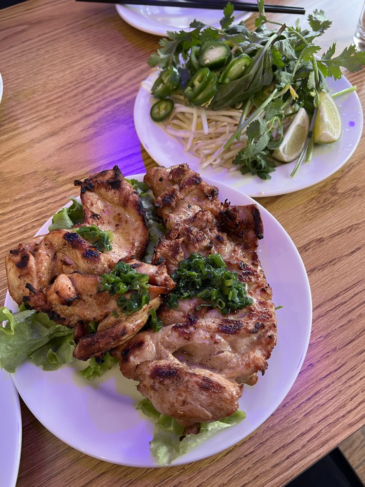 Grilled Chicken Pho