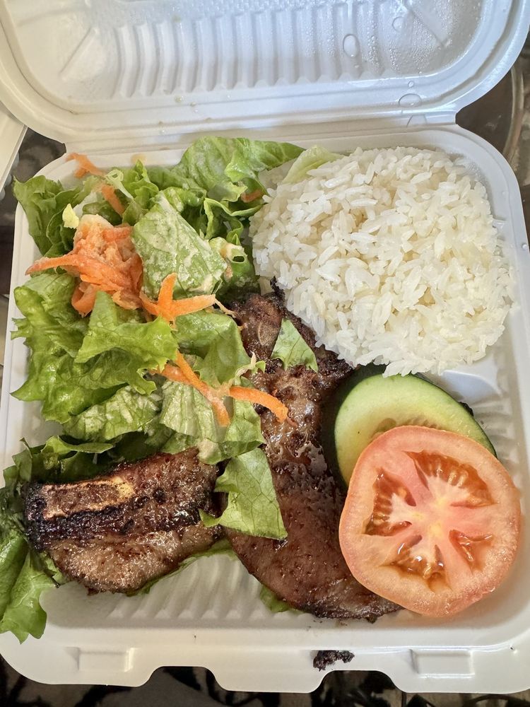 Grilled Pork Chop Dinner